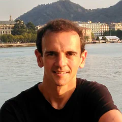 Iv&aacute;n Cantador